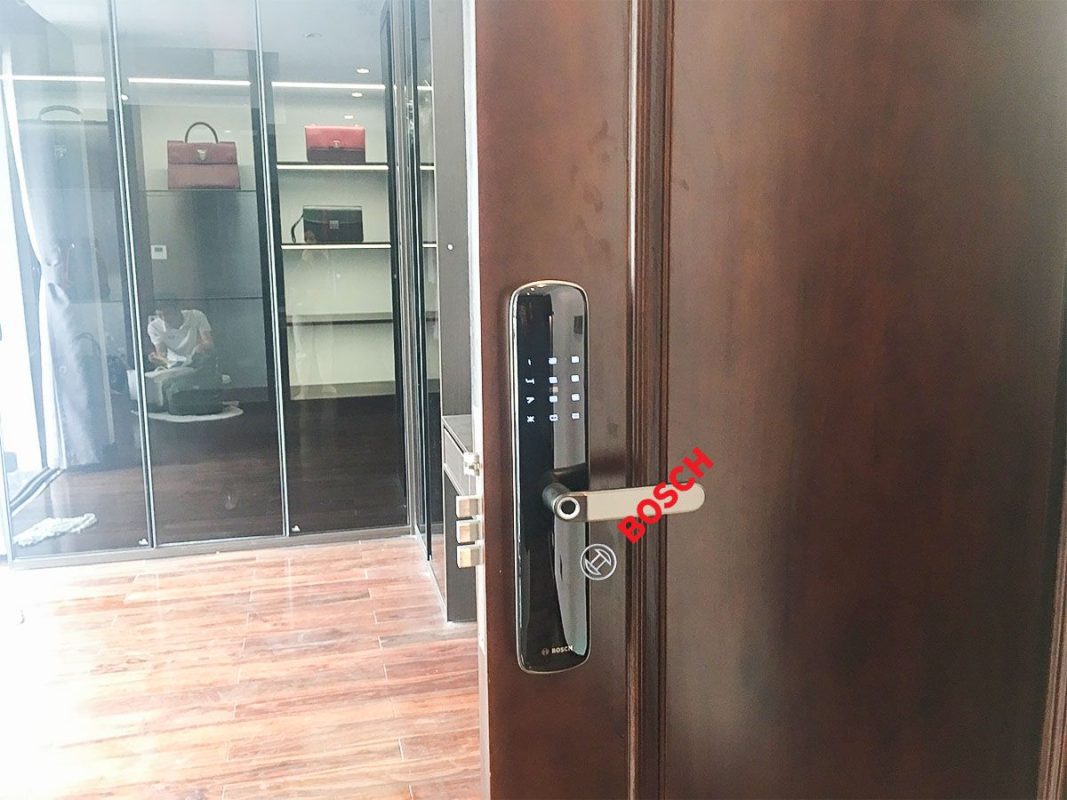 Khóa cửa điện tử Bosch ID60 phù hợp cho tất cả các mô hình chung cư cao cấp, biệt thự... 