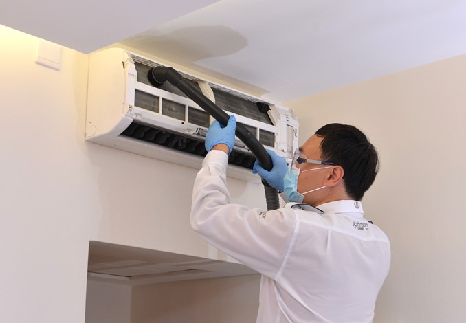 Hướng dẫn cách tự vệ sinh điều hòa Carrier tại nhà đúng cách, đơn giản