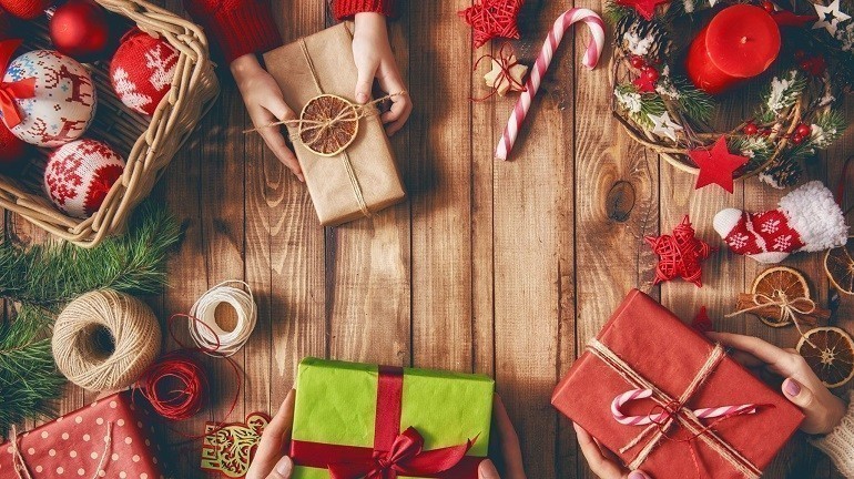 Những món quà Giáng Sinh ý nghĩa tặng người yêu | Noel 2 1. Ý nghĩa của ngày lễ Giáng Sinh