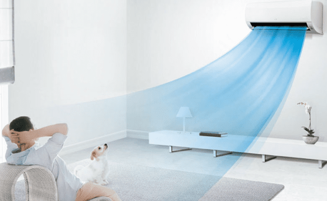 2. Chỉnh máy lạnh Panasonic tiết kiệm điện bằng cách điều chỉnh hướng gió 