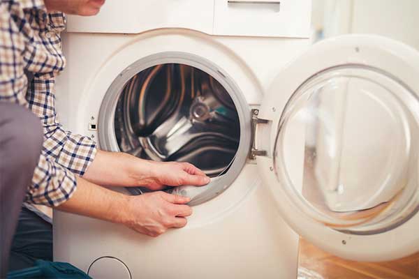 Hướng dẫn cách vệ sinh máy giặt Electrolux tại nhà đơn giản 3 Vệ sinh lồng máy giặt