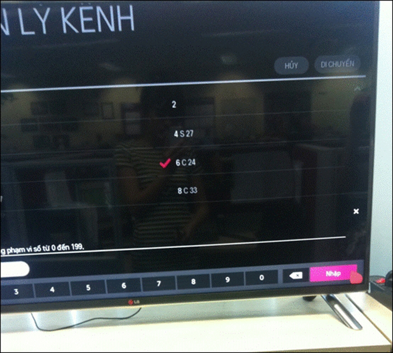 Chọn Nhập và nhấn OK khi thực hiện cách sắp xếp kênh tivi LG