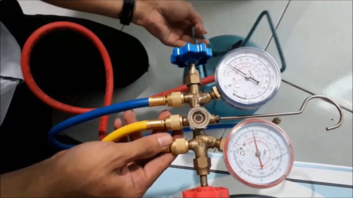 4. Hút chân không khi nạp khí gas cho điều hòa