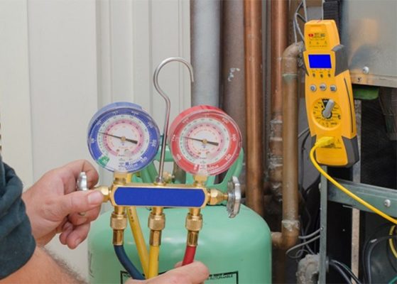 4. Hút chân không khi nạp khí gas cho điều hòa