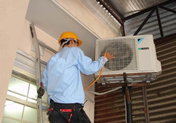 3.5. Do các thiết bị bảo vệ của dàn nóng bị tác động