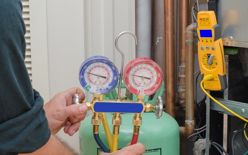 Lỗi điều hòa thiếu/ hết gas 