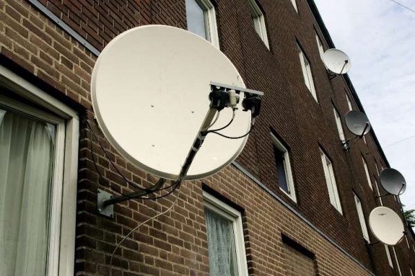 Tại sao tivi LG không có tín hiệu?【Cách khắc phục hiệu quả】 5 Kiểm tra vị trí của chảo, ăng ten