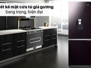 2. RB30N4190BY/SV | Tủ lạnh Samsung có thiết kế mặt cửa tủ giả gương hiện đại, sang trọng