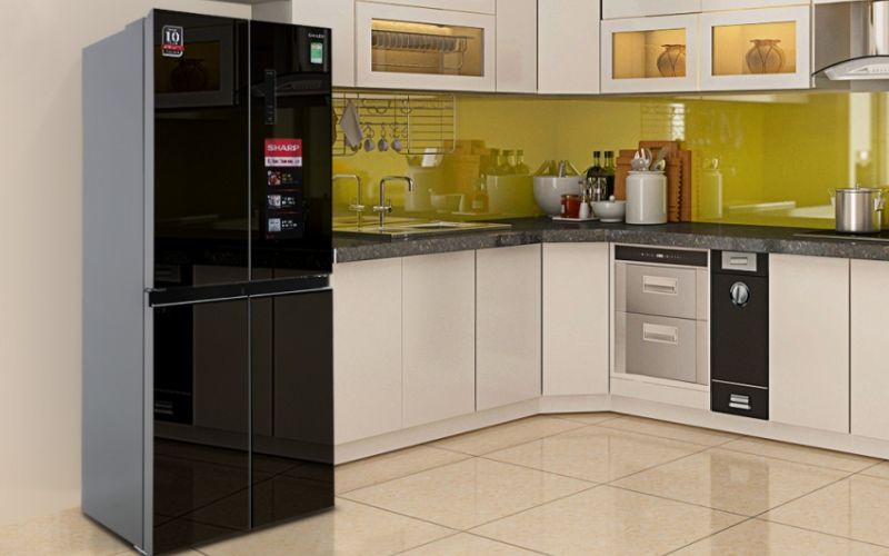 Đặt tủ lạnh ở nơi thoáng mát, rộng rãi, tránh ánh sáng mặt trời